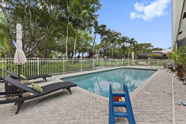 10349 Camelback Lane, Boca Raton, FL 33498