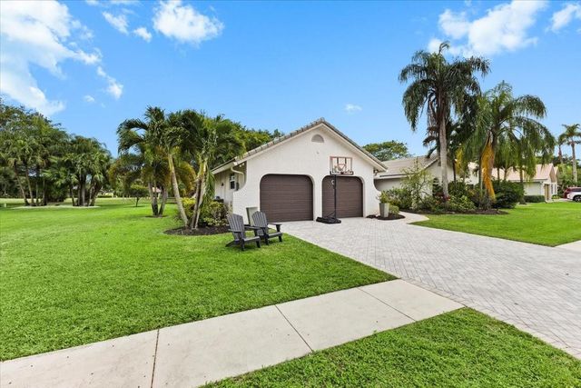 10349 Camelback Lane, Boca Raton, FL 33498