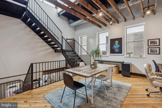 207 S 24TH ST, Philadelphia, PA 19103