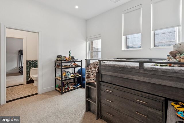 207 S 24TH ST, Philadelphia, PA 19103