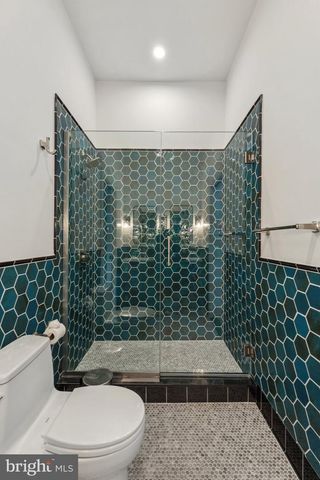 207 S 24TH ST, Philadelphia, PA 19103