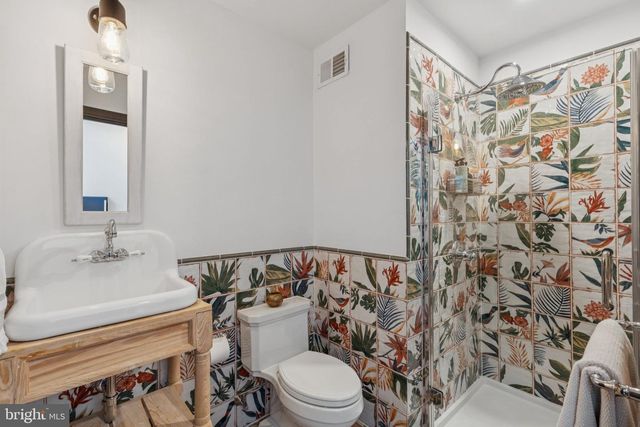 207 S 24TH ST, Philadelphia, PA 19103