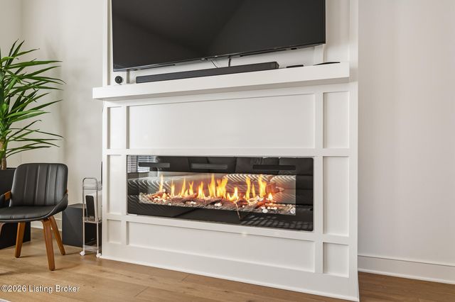 17605 Fox Spring Way, Louisville, KY 40245