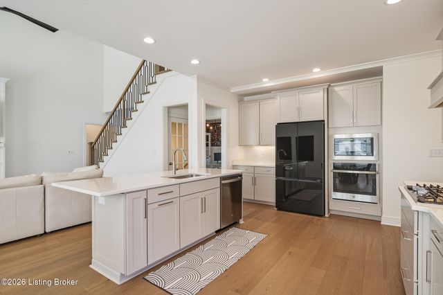 17605 Fox Spring Way, Louisville, KY 40245