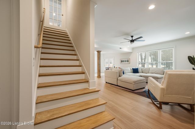 17605 Fox Spring Way, Louisville, KY 40245