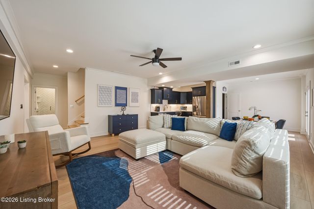 17605 Fox Spring Way, Louisville, KY 40245