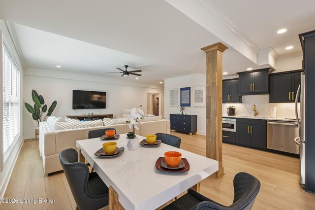 17605 Fox Spring Way, Louisville, KY 40245