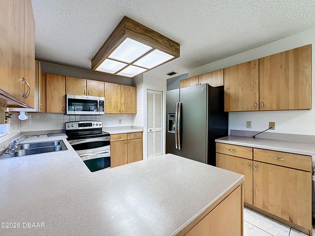 2 Ferndale Lane, Palm Coast, FL 32137