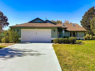 2 Ferndale Lane, Palm Coast, FL 32137