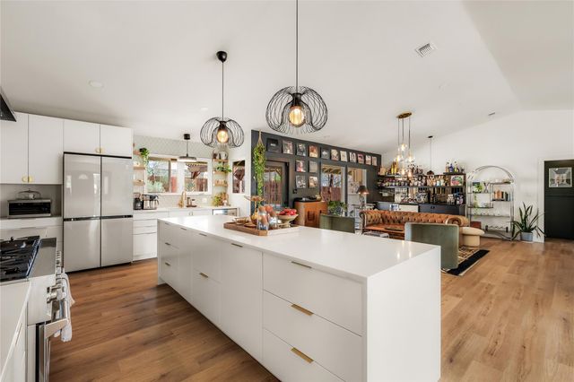 6600 Auburndale ST, Austin, TX 78723