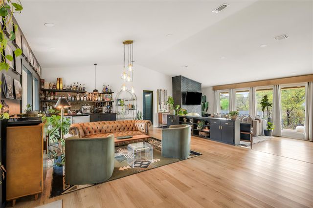 6600 Auburndale ST, Austin, TX 78723