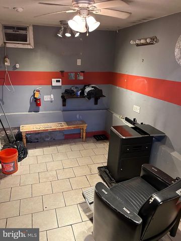 5748 CHESTNUT ST #1R, Philadelphia, PA 19139