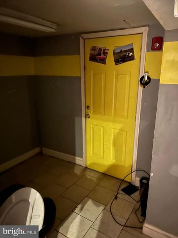 5748 CHESTNUT ST #1R, Philadelphia, PA 19139