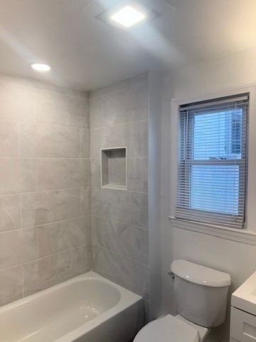 208 Green Street 2, Weymouth, MA 02190