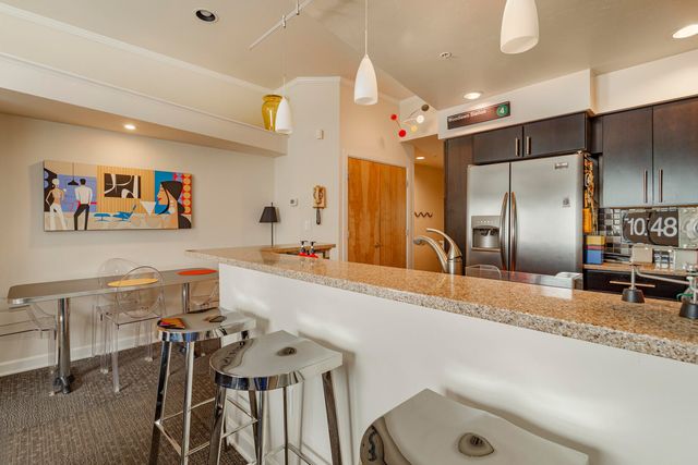 110 Richmond Drive SE UNIT 204, Albuquerque, NM 87106