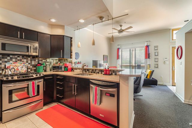 110 Richmond Drive SE UNIT 204, Albuquerque, NM 87106