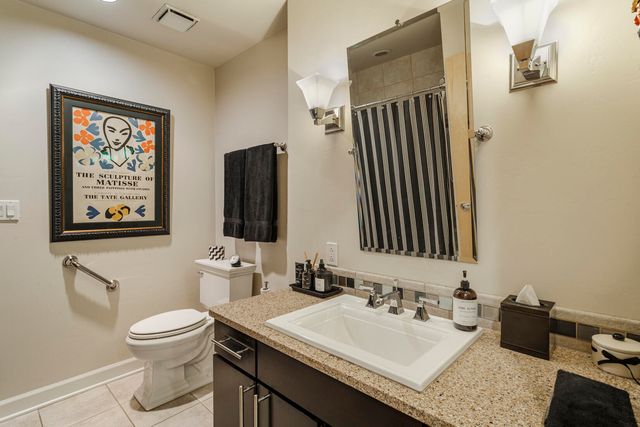 110 Richmond Drive SE UNIT 204, Albuquerque, NM 87106