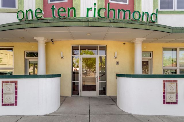 110 Richmond Drive SE UNIT 204, Albuquerque, NM 87106