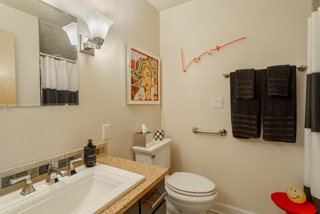 110 Richmond Drive SE UNIT 204, Albuquerque, NM 87106