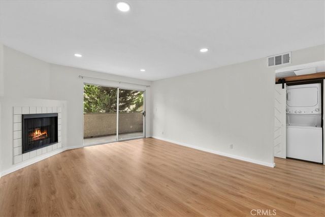 445 W 6th, Long Beach, CA 90802