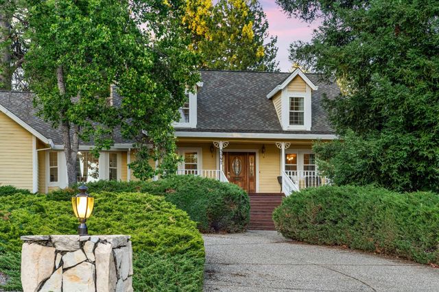 3597 Camino Hills Dr, Camino, CA 95709