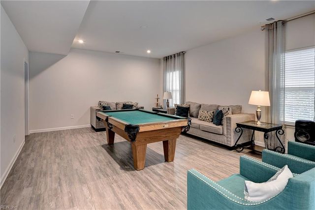 168 Boxwood LN, Smithfield, VA 23430