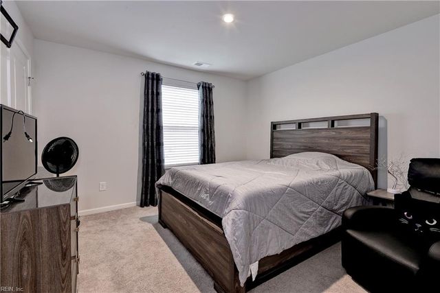 168 Boxwood LN, Smithfield, VA 23430