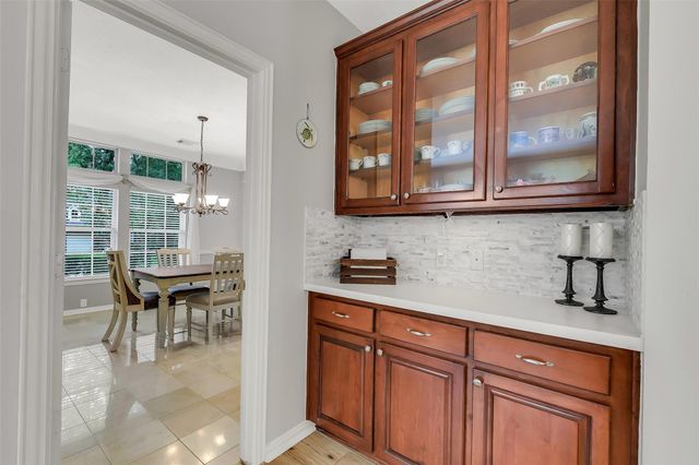 7 Larkspur Trail, The Woodlands, TX 77382