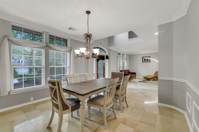 7 Larkspur Trail, The Woodlands, TX 77382