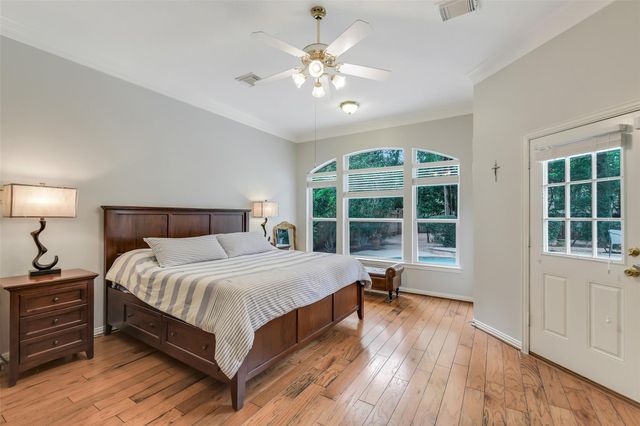 7 Larkspur Trail, The Woodlands, TX 77382