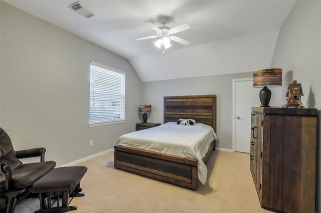 7 Larkspur Trail, The Woodlands, TX 77382