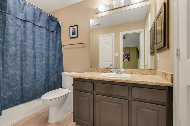 7 Larkspur Trail, The Woodlands, TX 77382