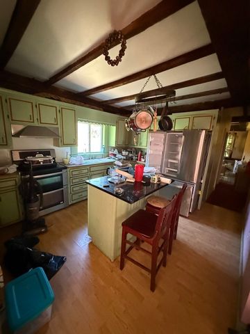 153 Johnny Appleseed Ln, Leominster, MA 01453