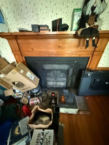 153 Johnny Appleseed Ln, Leominster, MA 01453