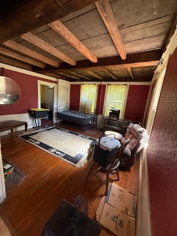 153 Johnny Appleseed Ln, Leominster, MA 01453