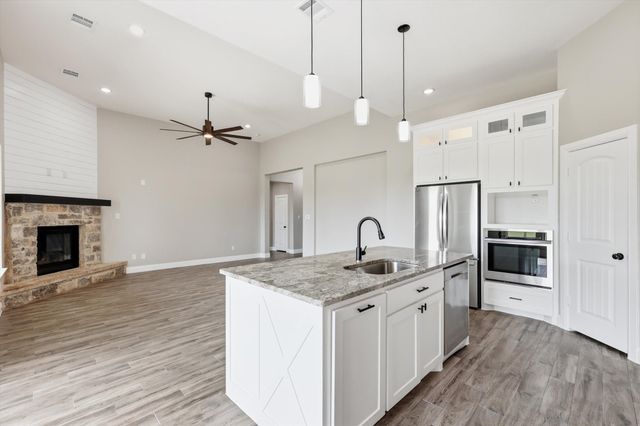 8190 Kassandra Drive, Sanger, TX 76266