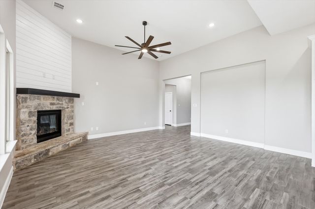 8190 Kassandra Drive, Sanger, TX 76266