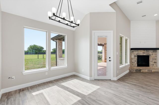8190 Kassandra Drive, Sanger, TX 76266