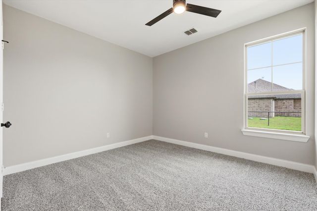8190 Kassandra Drive, Sanger, TX 76266