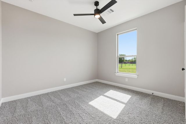 8190 Kassandra Drive, Sanger, TX 76266