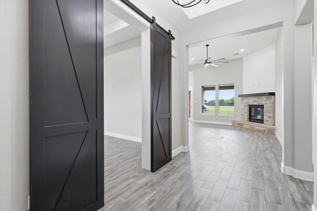 8190 Kassandra Drive, Sanger, TX 76266