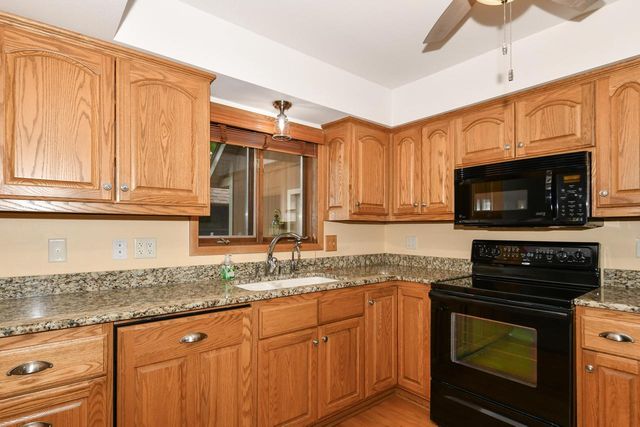 W270N6983 Woodland Oaks DRIVE, Lisbon, WI 53089