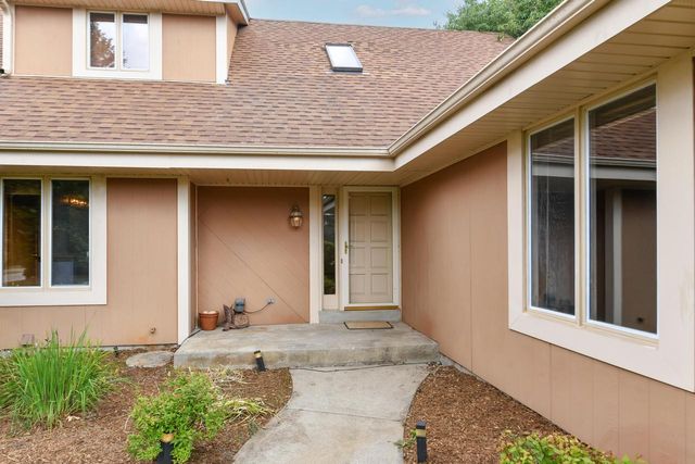 W270N6983 Woodland Oaks DRIVE, Lisbon, WI 53089