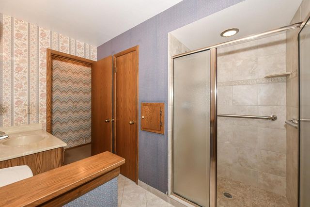 W270N6983 Woodland Oaks DRIVE, Lisbon, WI 53089