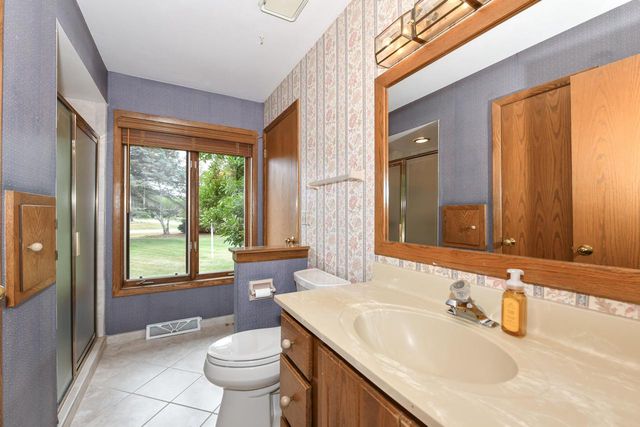 W270N6983 Woodland Oaks DRIVE, Lisbon, WI 53089