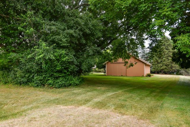 W270N6983 Woodland Oaks DRIVE, Lisbon, WI 53089
