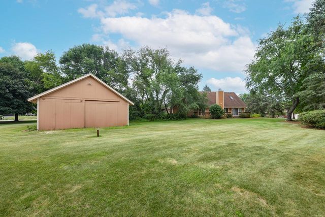 W270N6983 Woodland Oaks DRIVE, Lisbon, WI 53089