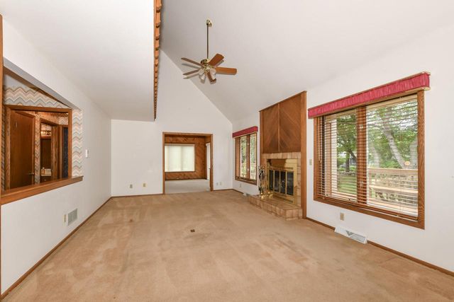 W270N6983 Woodland Oaks DRIVE, Lisbon, WI 53089
