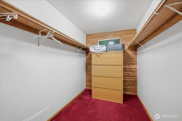 18461 Ballinger Way NE, Lake Forest Park, WA 98155