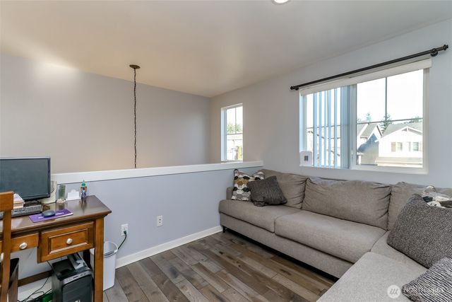 6820 9th Street E, Fife, WA 98424